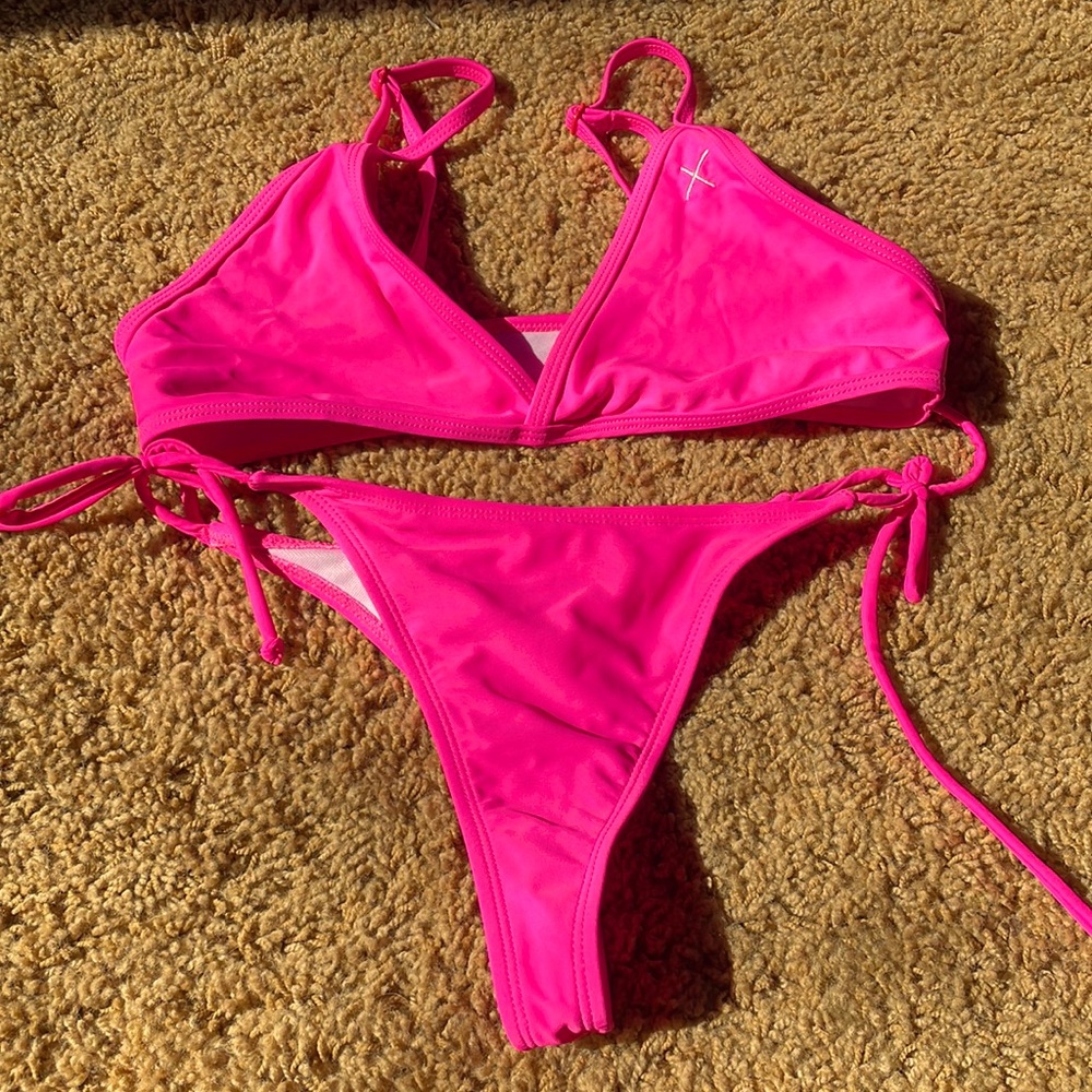 Boutine LA bikini
